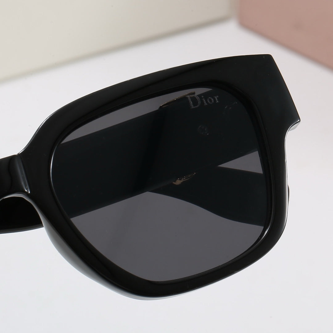 4 Color Funky Square Sunglasses