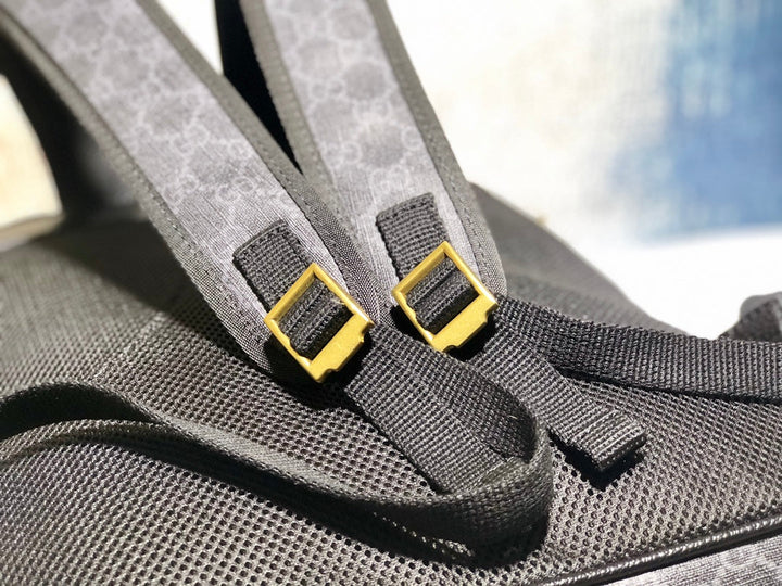 Eternal classic "C" backpack