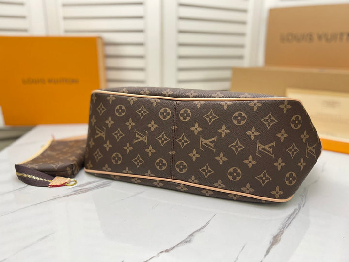 Seasonal New Products - Medium Deluxe Shopping Bag