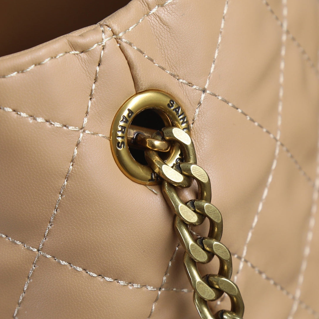 2024 Fashion Large Capacity Cowhide Bag