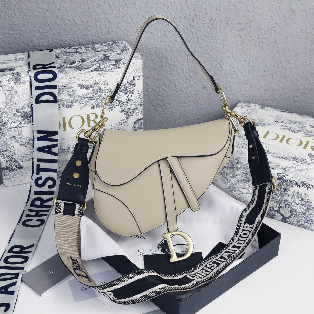 7 Colors Classic Origins Saddle Bag