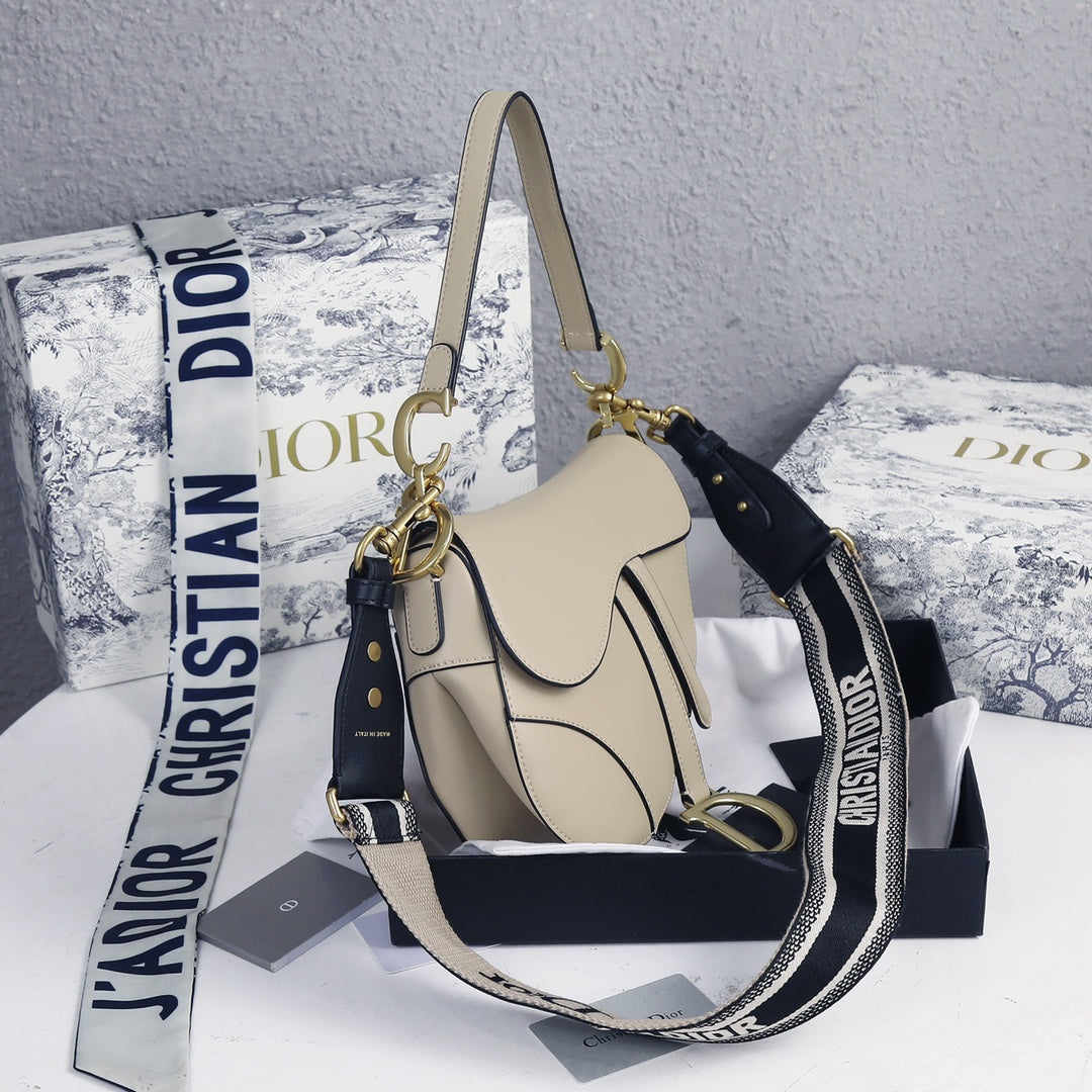 7 Colors Classic Origins Saddle Bag