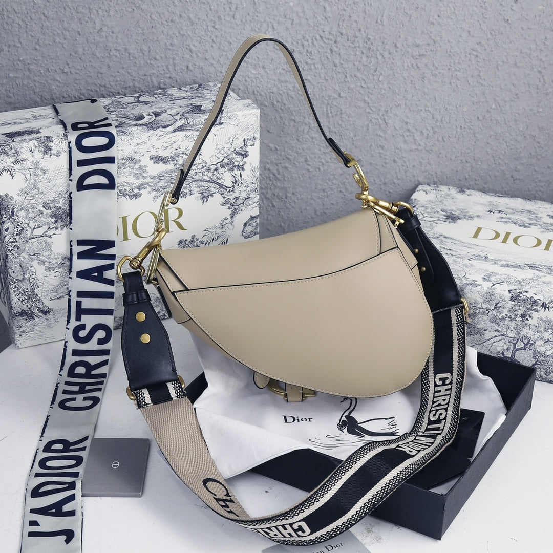 7 Colors Classic Origins Saddle Bag