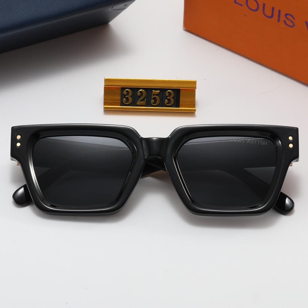 4 colors simple square letter sunglasses