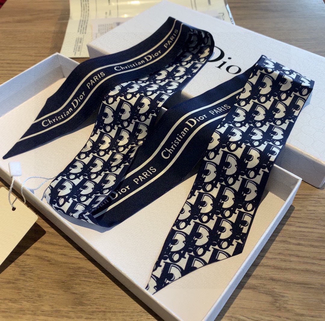 Exquisite CD double-sided printed silk scarf