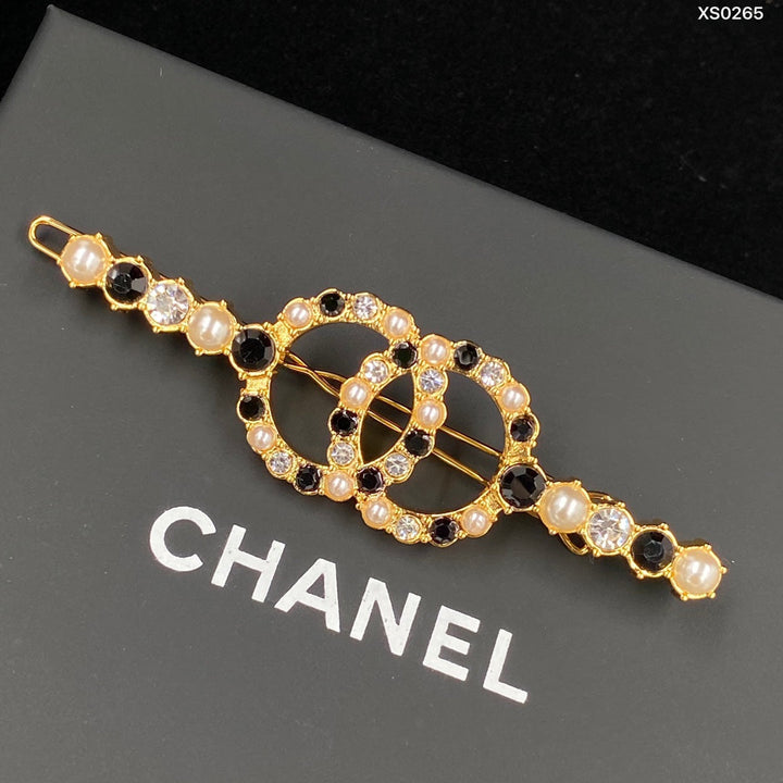 Fashion CC rhinestone letter hair clip