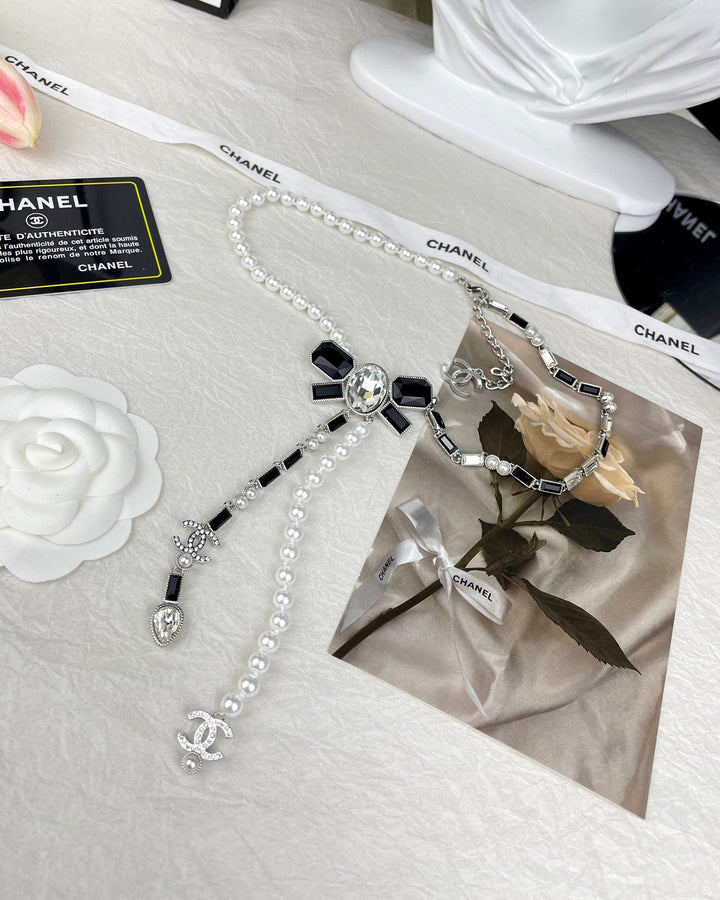 Fashion CC Rhinestone Pearl Bow Pattern Necklace