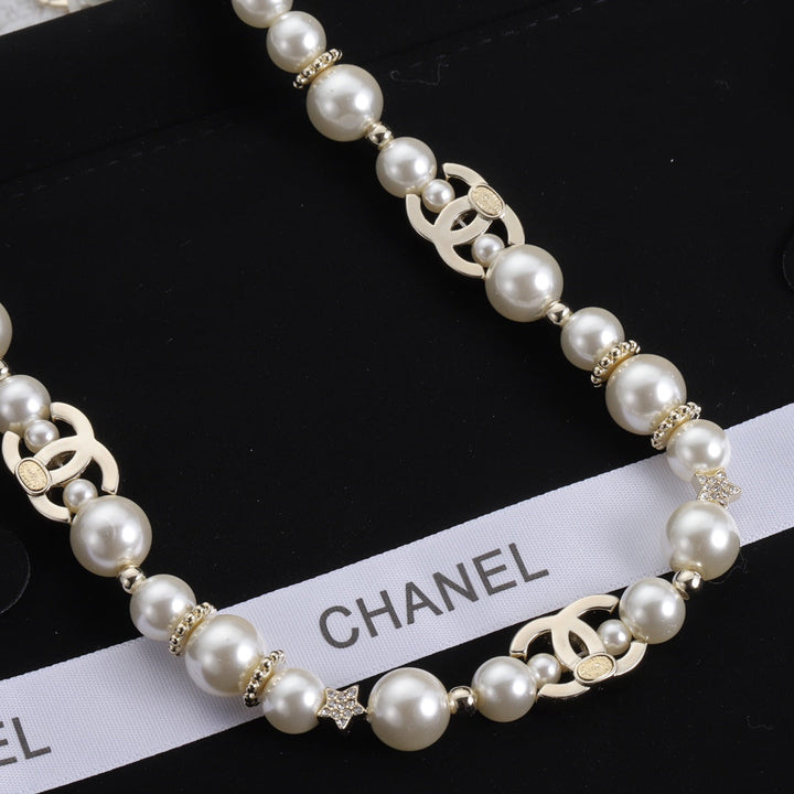 Fashion CC Pearl Round Necklace