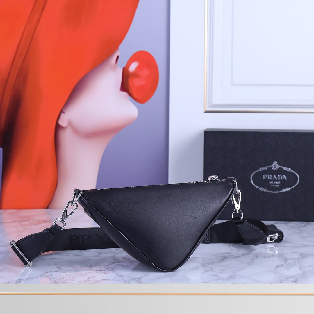 6 Color Quarterly New Triangle Bag