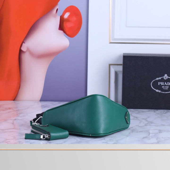 6 Color Quarterly New Triangle Bag