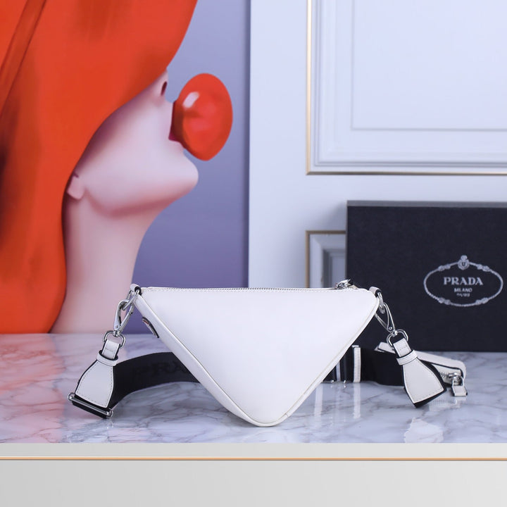 6 Color Quarterly New Triangle Bag