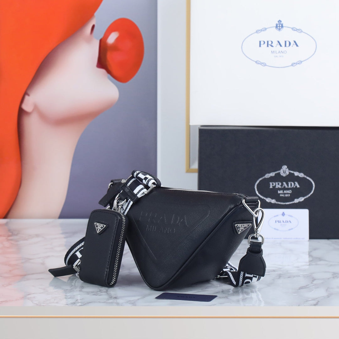 6 Color Quarterly New Triangle Bag