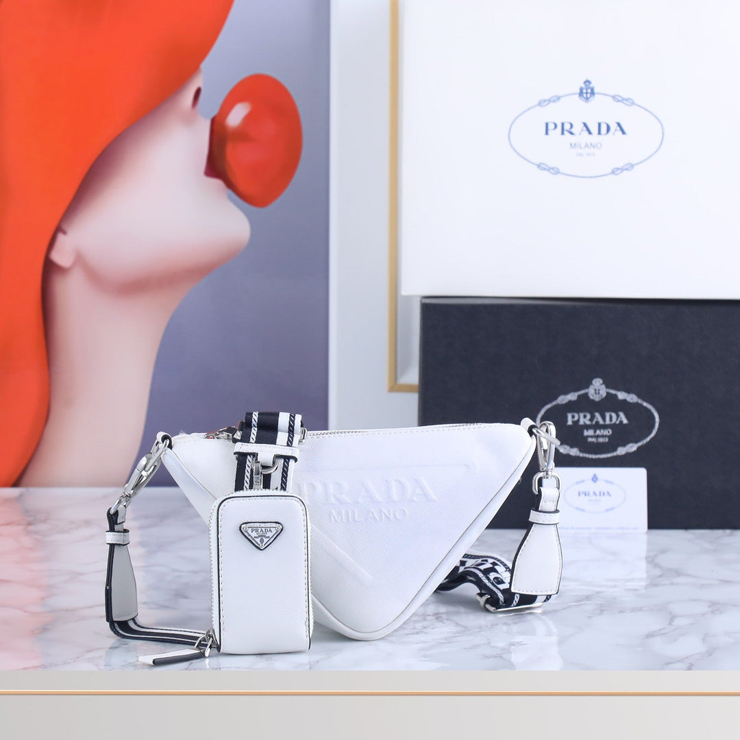 6 Color Quarterly New Triangle Bag