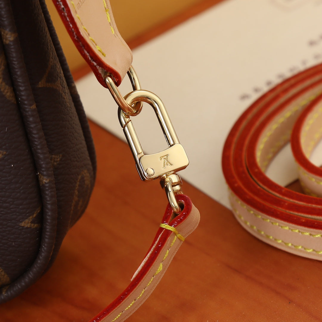 Classic three-color canvas clutch/shoulder bag