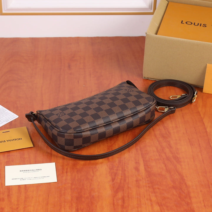 Classic three-color canvas clutch/shoulder bag