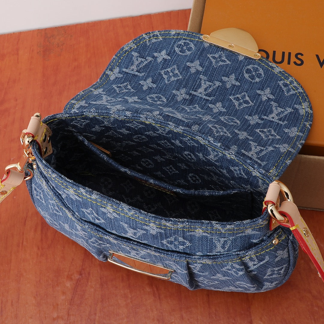 New Seasonal  Denim Underarm Bag