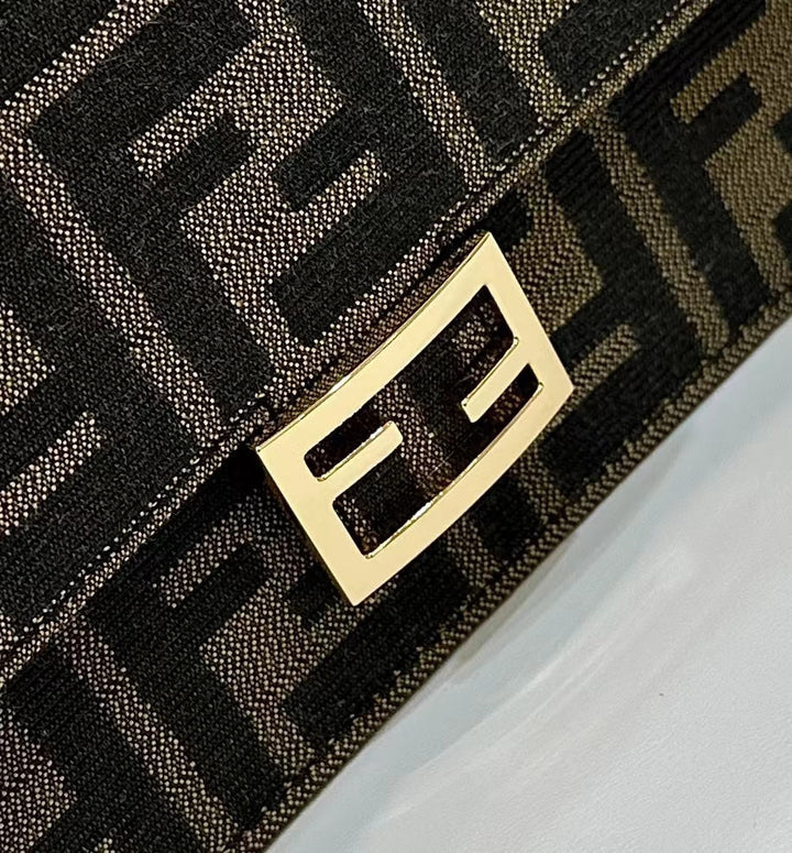 Classic Baguette Handbag
