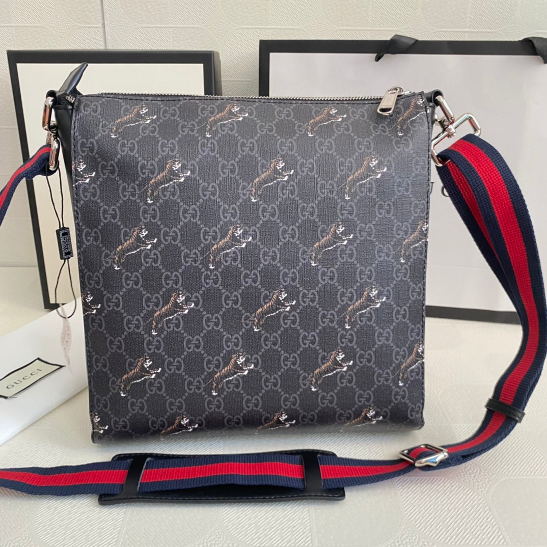 5 Colors - Limited Edition Customized Men's Crossbody Bag