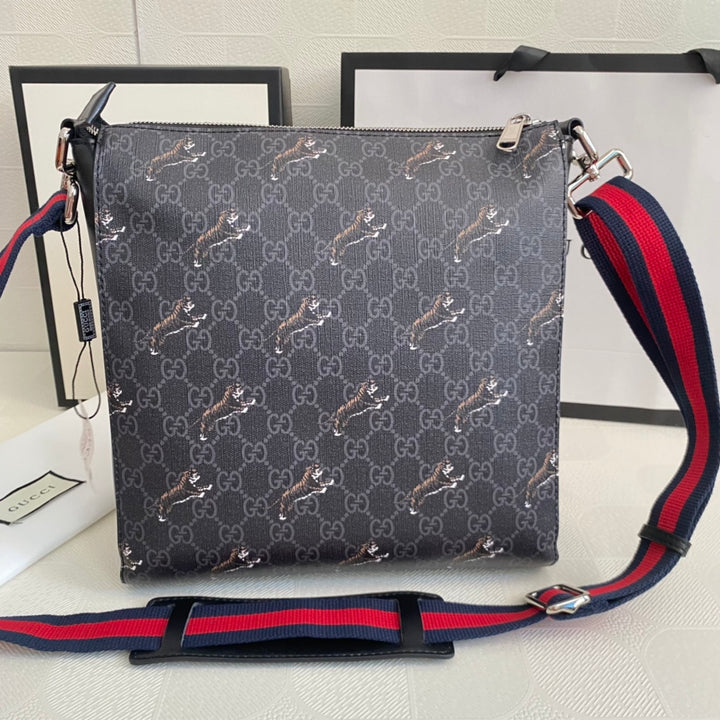 5 Colors - Limited Edition Customized Men's Crossbody Bag
