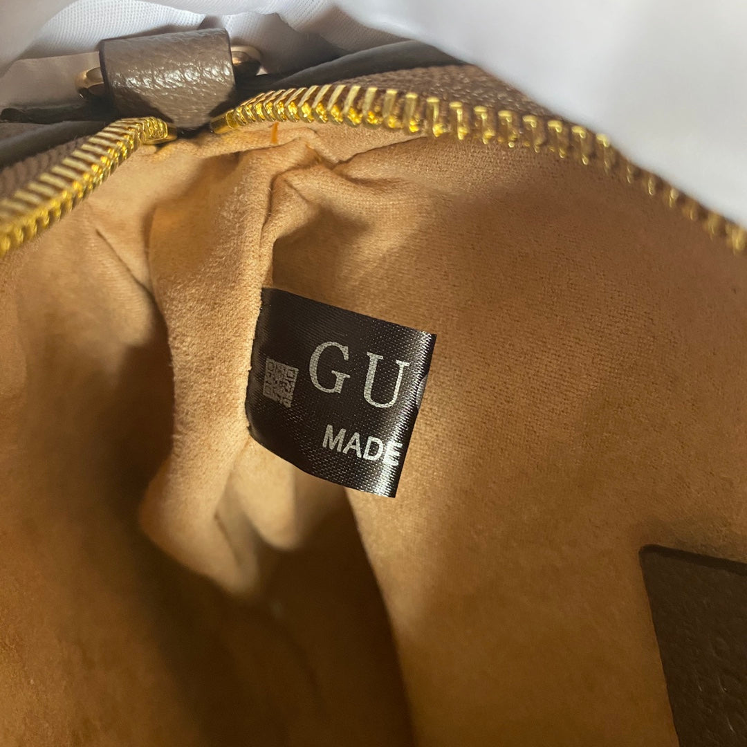 Vintage round bag