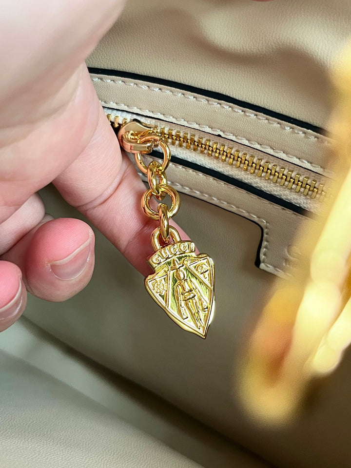5 Colors - 2024 Funky Lobster Clasp Handbags