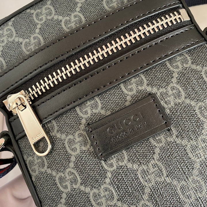 Small Vintage Messenger Bag