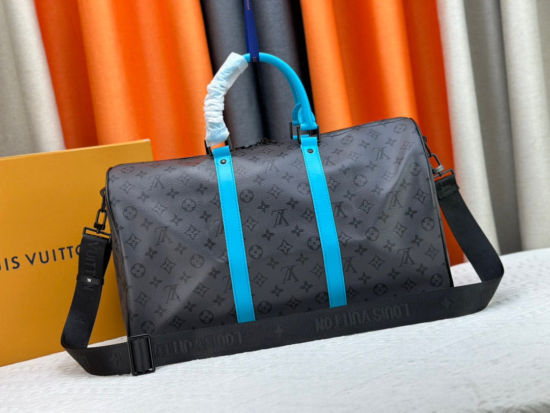 Seasonal New - Large Blue Travel Bag