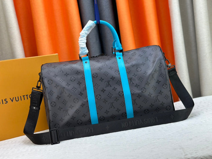 Seasonal New - Large Blue Travel Bag