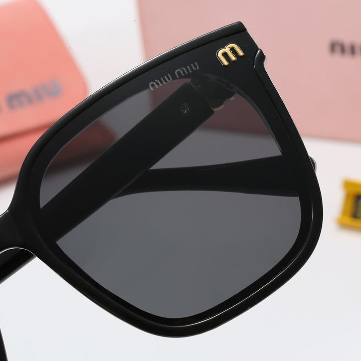 4 Colors - Large Women's Fashion Sunglasses