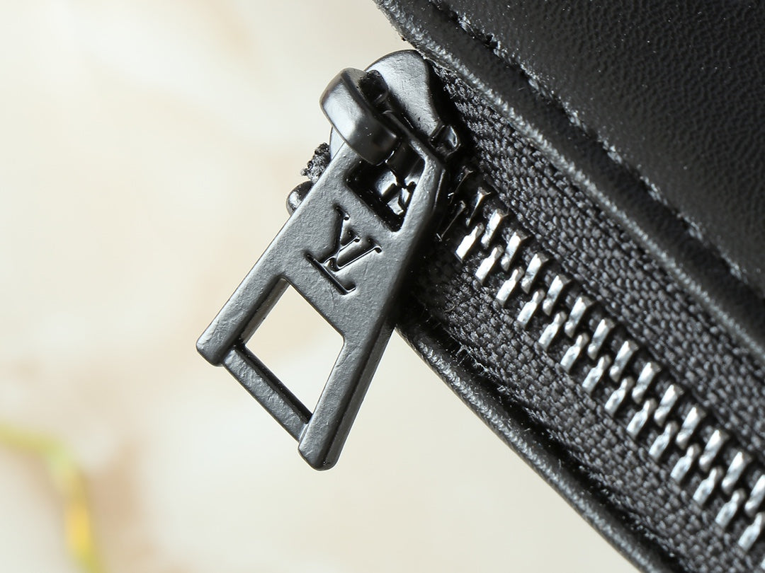 3 Color Chain Strap Crossbody Bag
