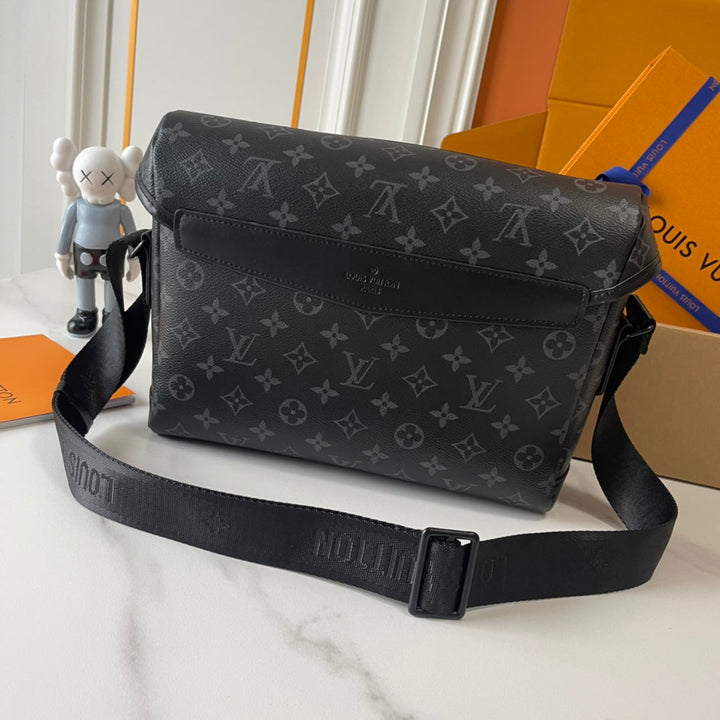 3 Colors - New Large Capacity Messenger Bag