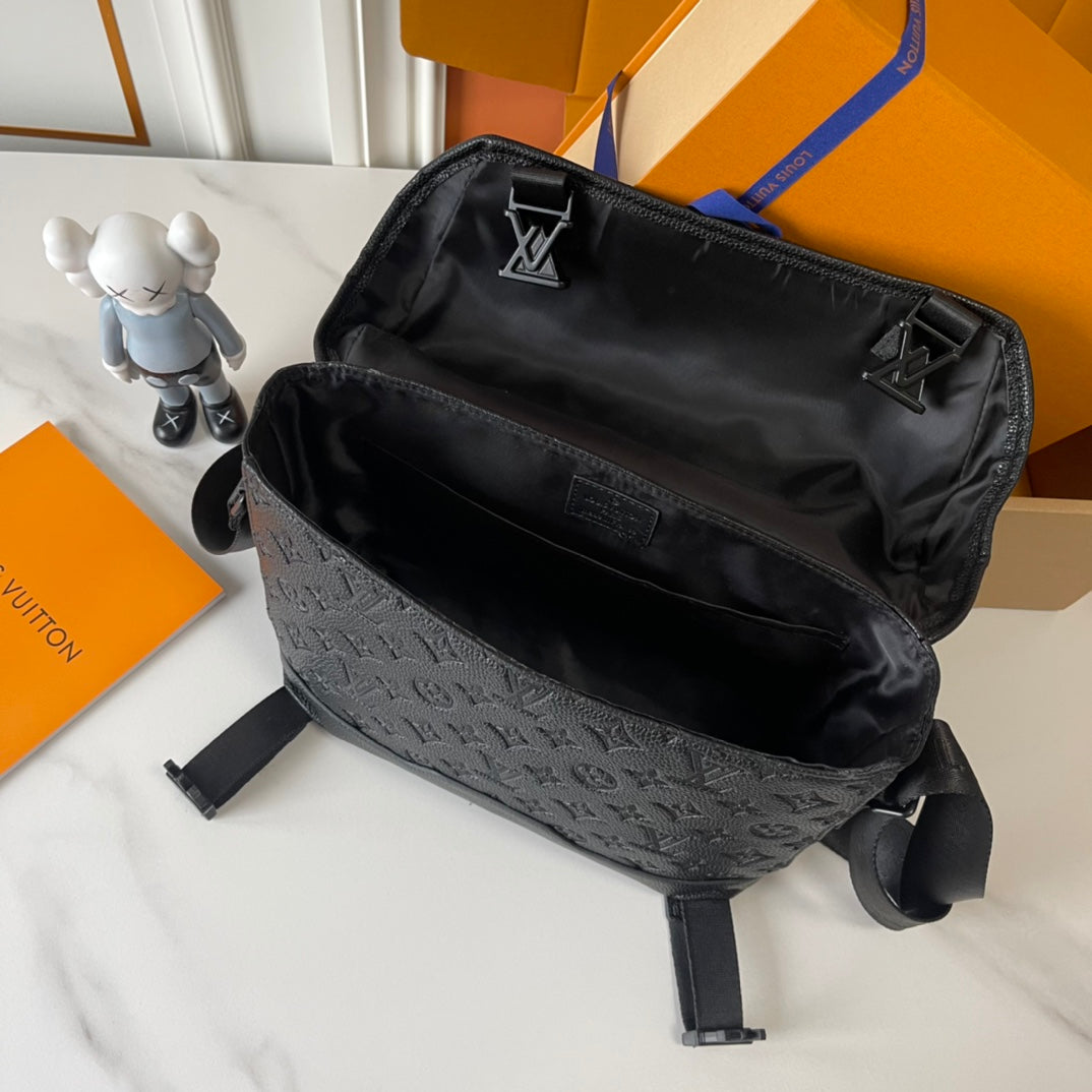 3 Colors - New Large Capacity Messenger Bag
