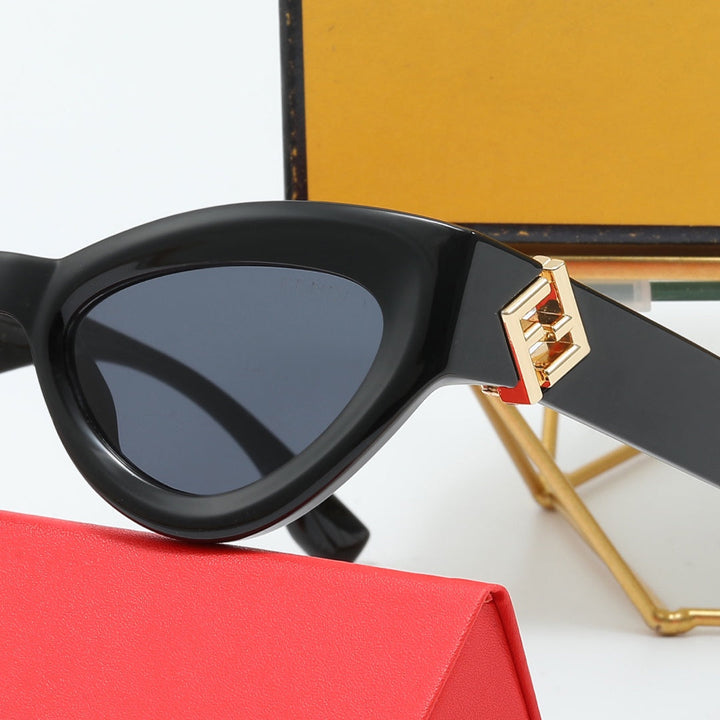 4 Colors Fashion Cat Eye Sunglasses