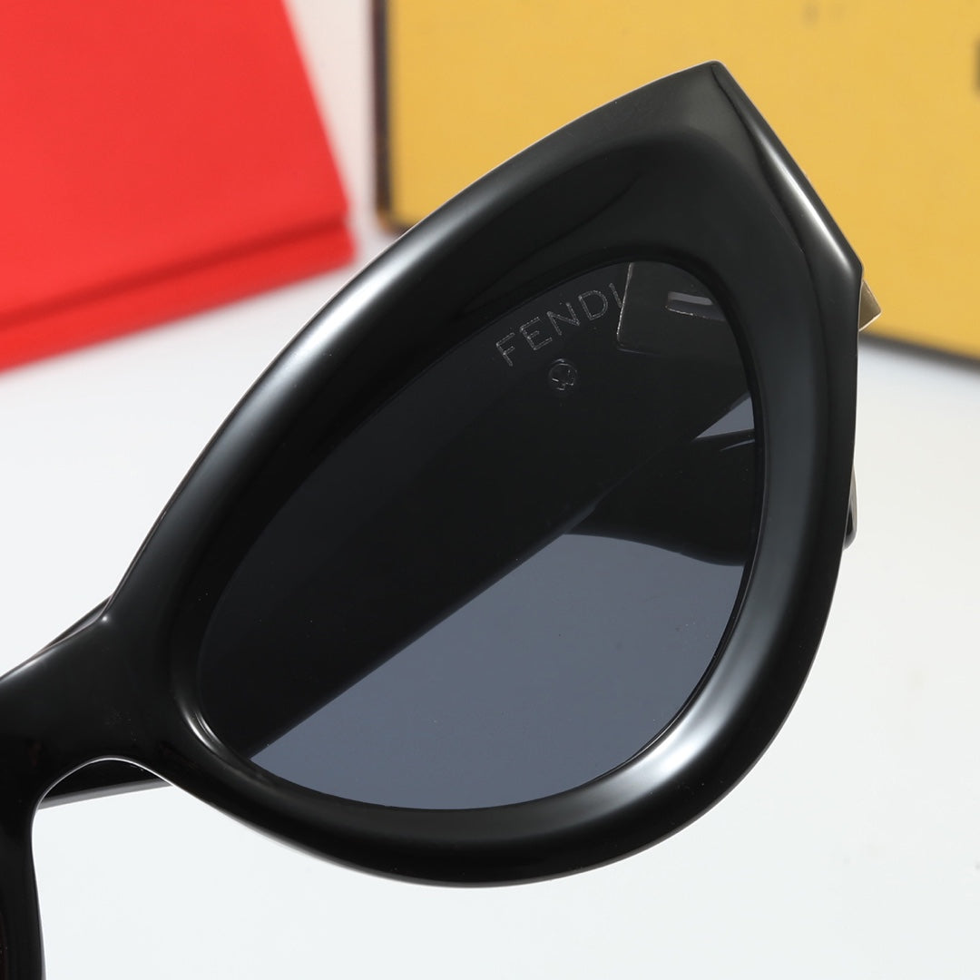 4 Colors Fashion Cat Eye Sunglasses