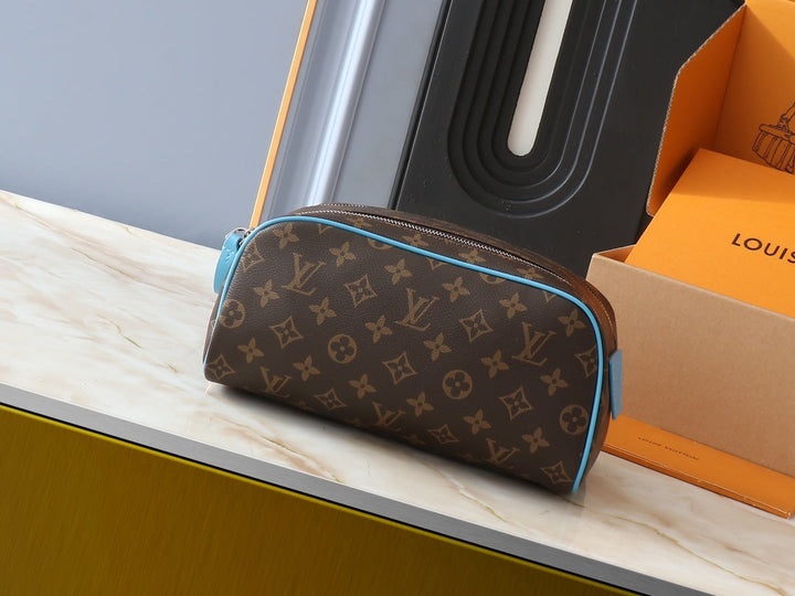 2 Colors - Large Capacity Toilet Bag