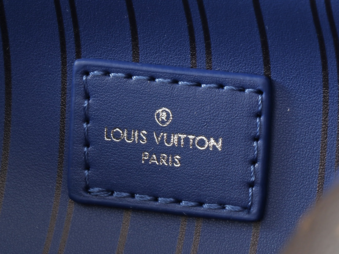 2 Colors - Large Capacity Toilet Bag