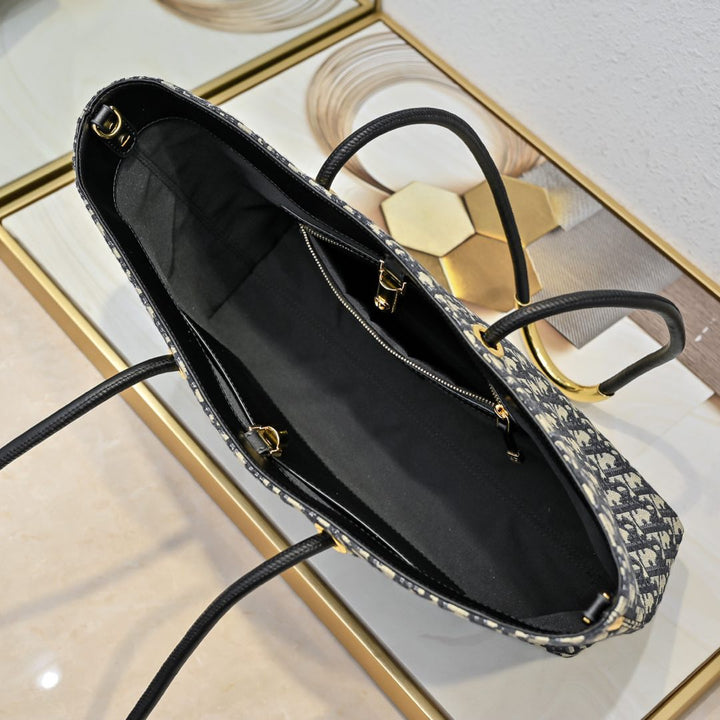 3 Colors - Slim Shoulder Bag