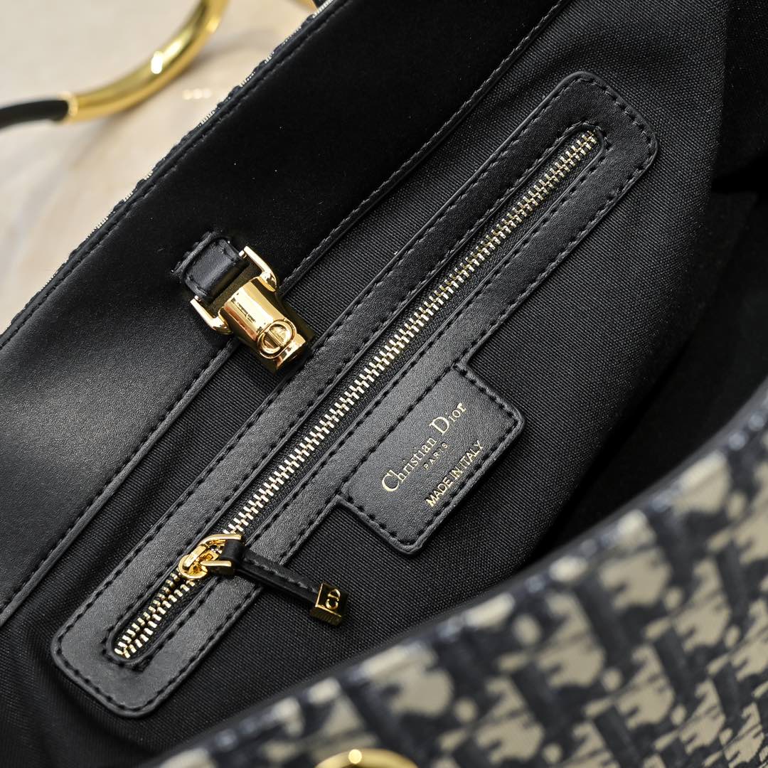 3 Colors - Slim Shoulder Bag