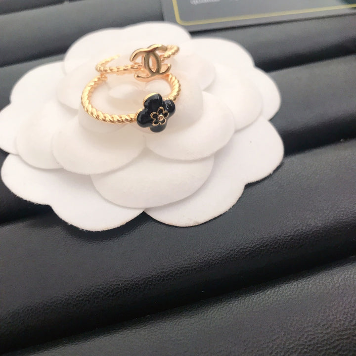 Flower Shape Open End Adjustable Ring