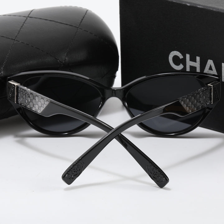 4 Colors Fashion Snake Print Sunglasses