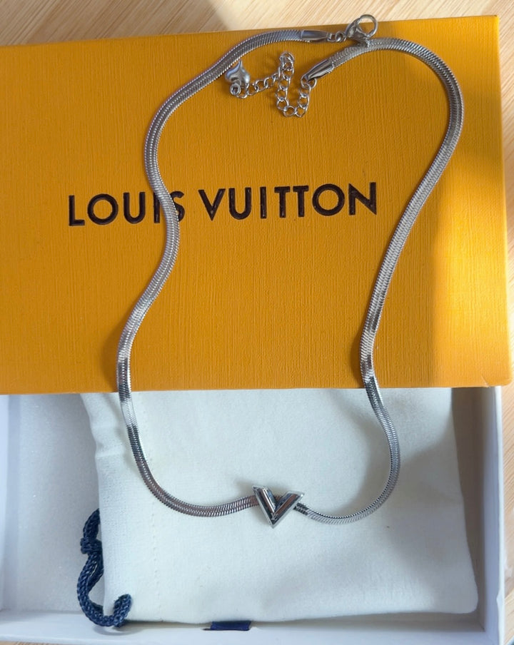 Exclusive letter “V” titanium necklace
