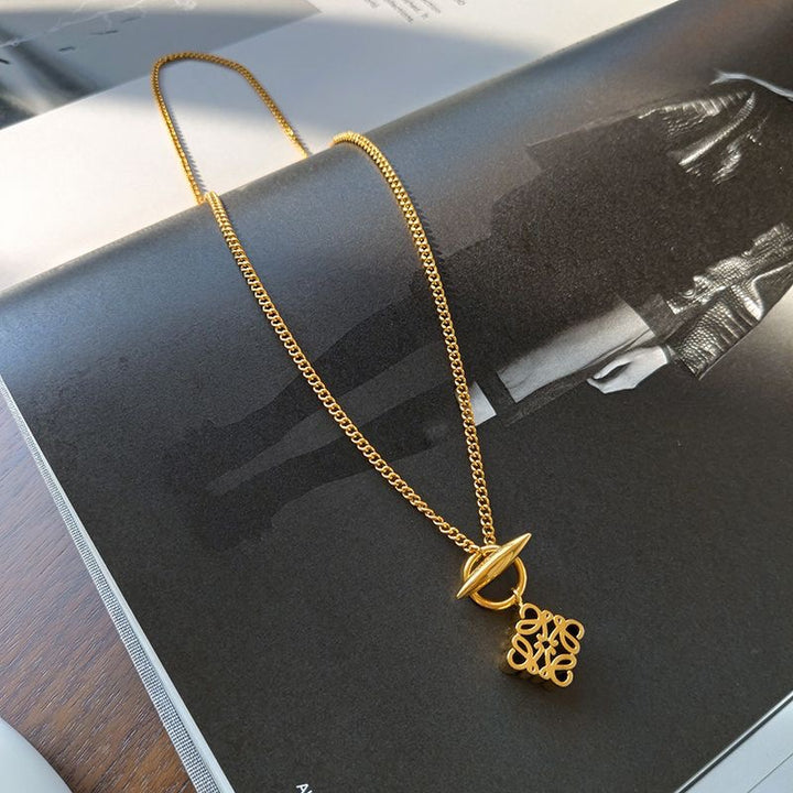 Gold Luxury Pattern Necklace