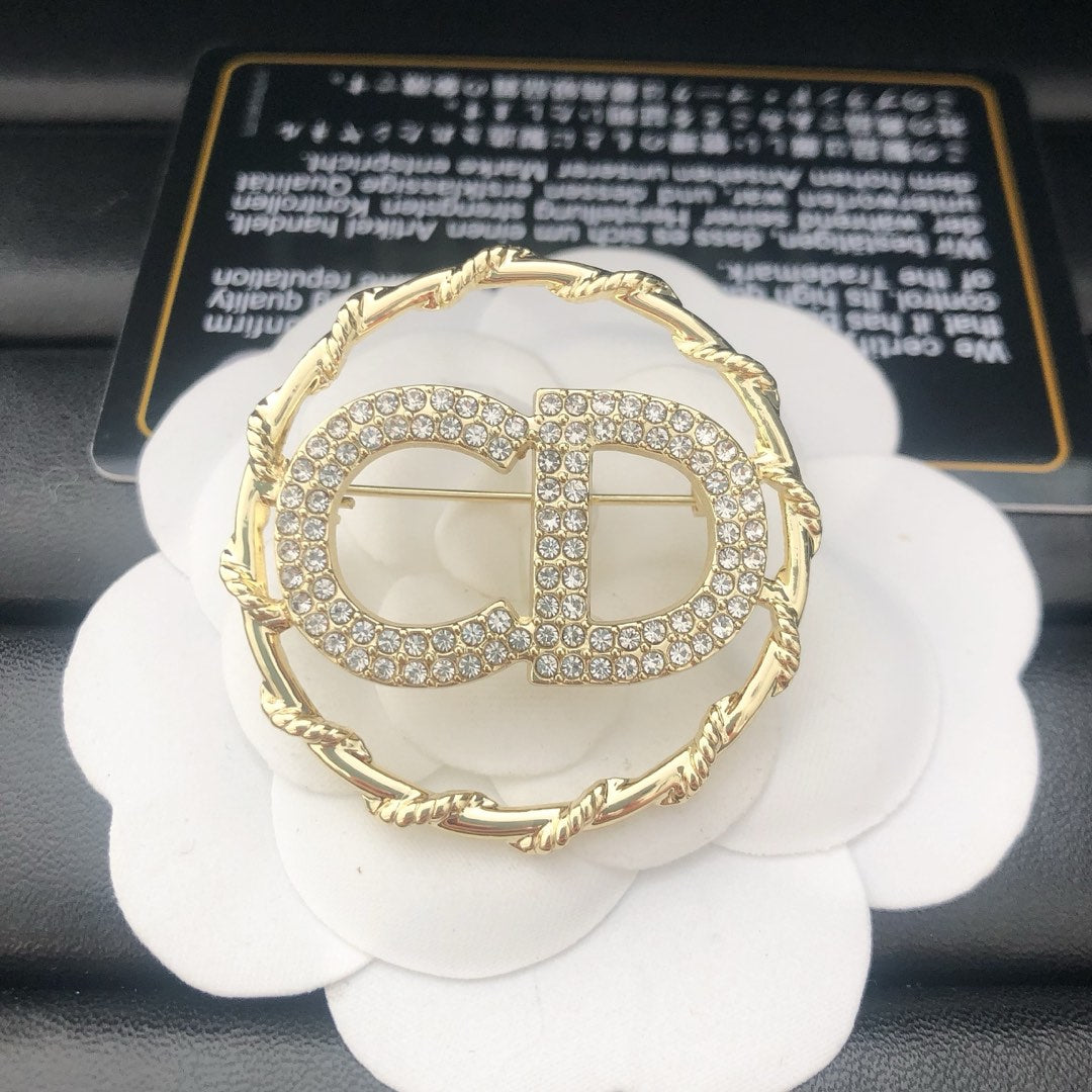 Analog Knitting Styling Rhinestone Brooch