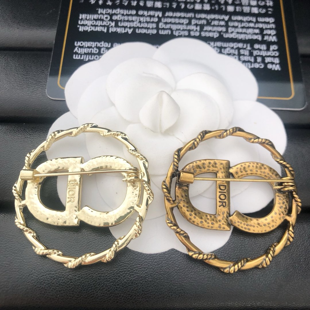 Analog Knitting Styling Rhinestone Brooch