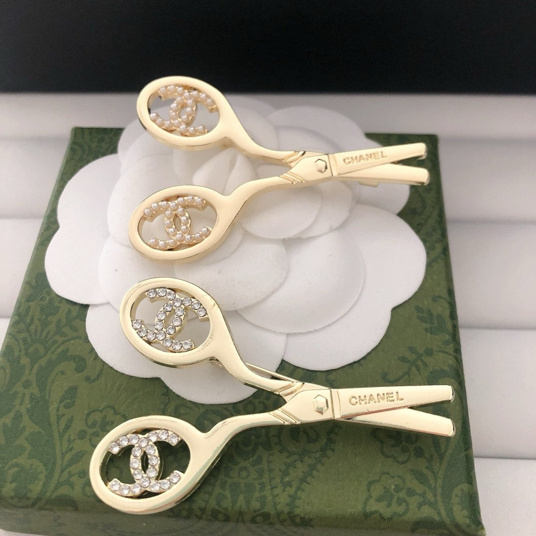 Scissors shape rhinestone pearl brooch