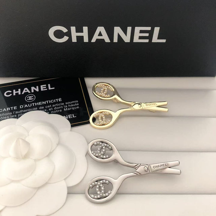 Scissors shape rhinestone pearl brooch