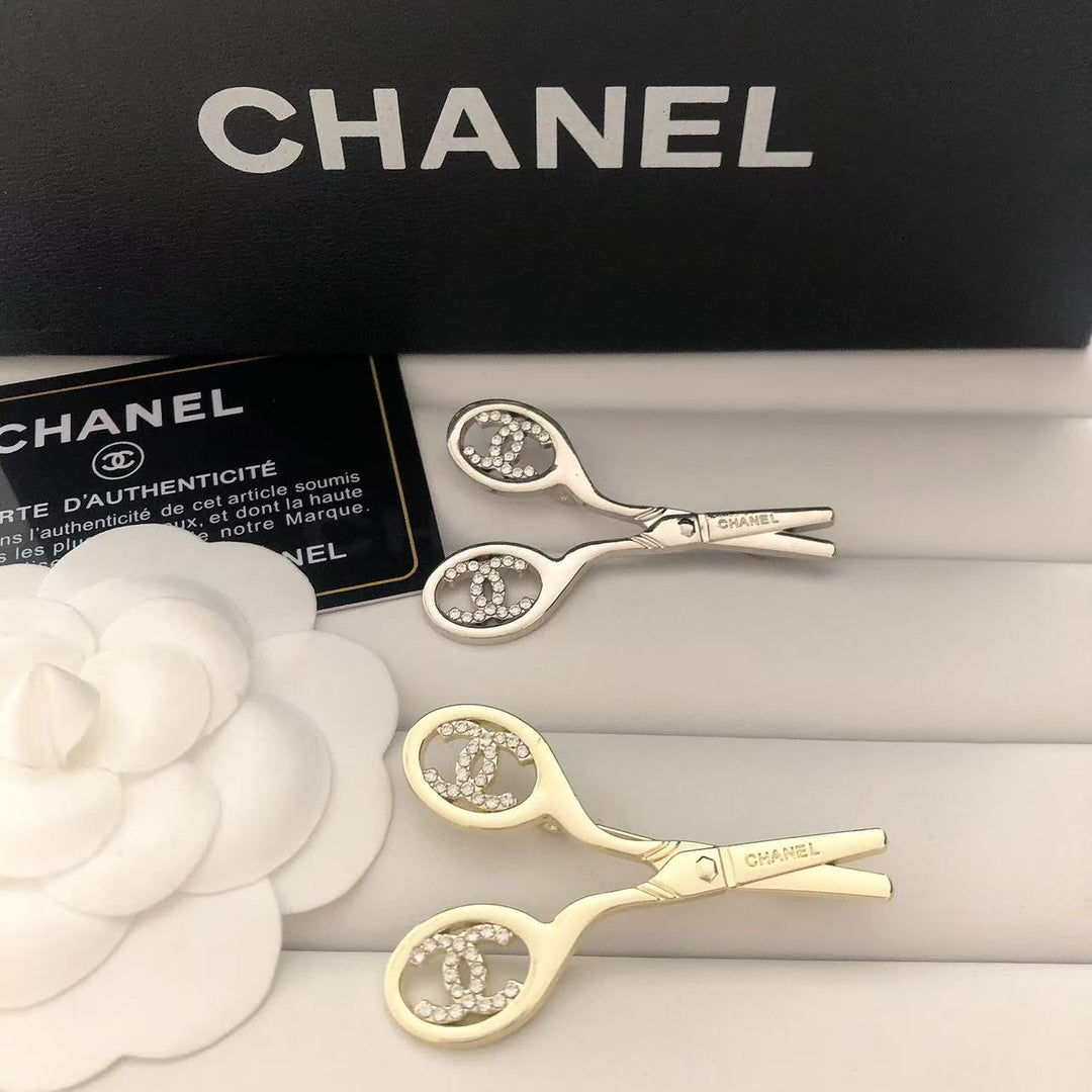 Scissors shape rhinestone pearl brooch