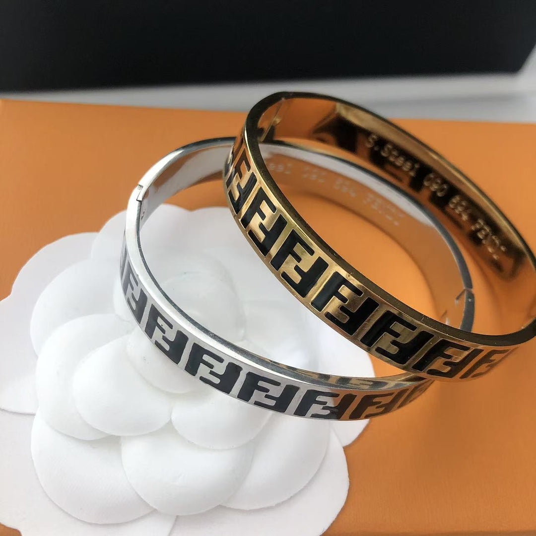 Signature Double - F Band