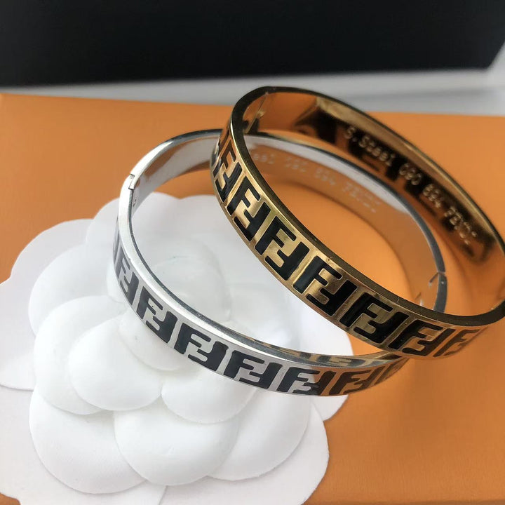 Signature Double - F Band