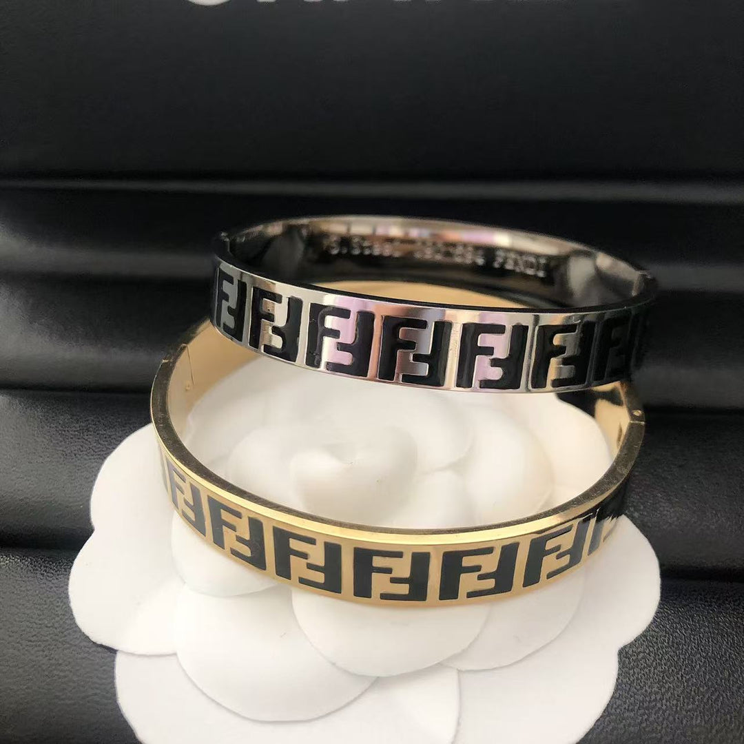 Signature Double - F Band